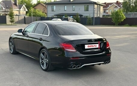 Mercedes-Benz E-Класс, 2017 год, 3 450 000 рублей, 5 фотография