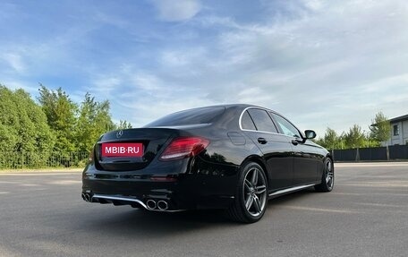 Mercedes-Benz E-Класс, 2017 год, 3 450 000 рублей, 26 фотография