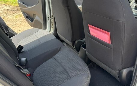 Hyundai Solaris II рестайлинг, 2015 год, 1 500 000 рублей, 4 фотография