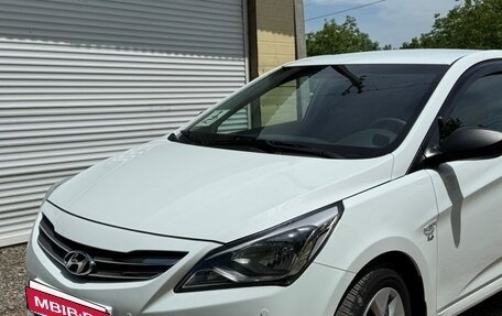 Hyundai Solaris II рестайлинг, 2015 год, 1 500 000 рублей, 6 фотография
