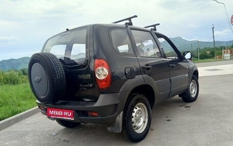 Chevrolet Niva I рестайлинг, 2011 год, 655 000 рублей, 3 фотография