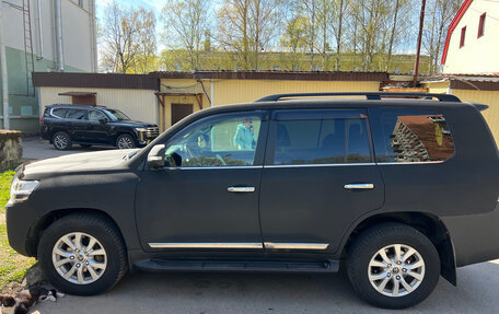 Toyota Land Cruiser 200, 2015 год, 4 950 000 рублей, 3 фотография