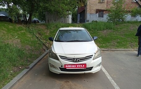 Hyundai Solaris II рестайлинг, 2016 год, 480 000 рублей, 2 фотография