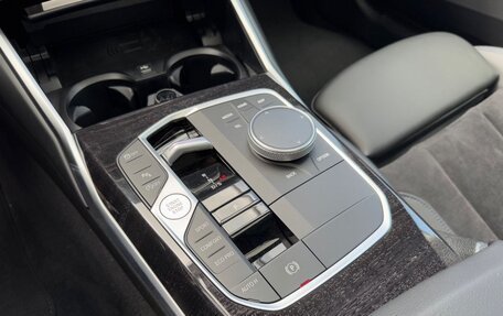 BMW 3 серия, 2022 год, 3 650 000 рублей, 12 фотография