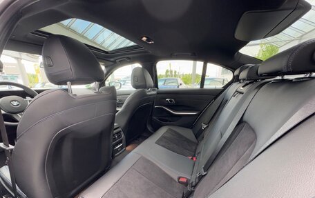 BMW 3 серия, 2022 год, 3 650 000 рублей, 9 фотография