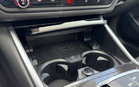 BMW 3 серия, 2022 год, 3 650 000 рублей, 13 фотография