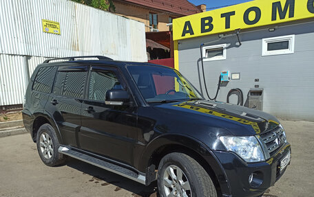 Mitsubishi Pajero IV, 2012 год, 2 200 000 рублей, 2 фотография