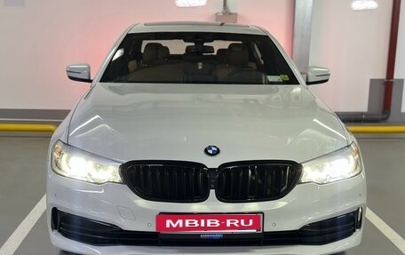 BMW 5 серия, 2018 год, 3 450 000 рублей, 2 фотография
