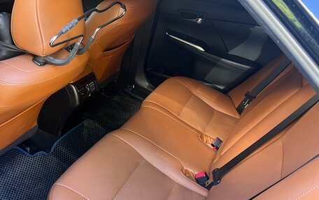 Toyota Camry, 2018 год, 2 600 000 рублей, 7 фотография