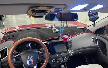 Hyundai Creta I рестайлинг, 2019 год, 1 860 000 рублей, 8 фотография