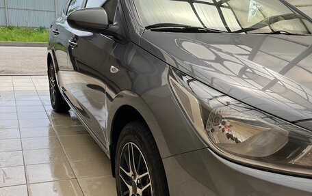 Hyundai Solaris II рестайлинг, 2018 год, 1 185 000 рублей, 2 фотография