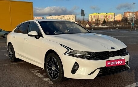 KIA K5, 2021 год, 2 400 000 рублей, 6 фотография