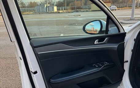 KIA K5, 2021 год, 2 400 000 рублей, 17 фотография