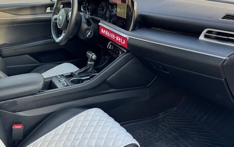 KIA K5, 2021 год, 2 400 000 рублей, 22 фотография