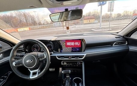 KIA K5, 2021 год, 2 400 000 рублей, 25 фотография