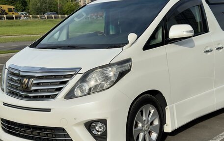 Toyota Alphard III, 2011 год, 2 490 000 рублей, 13 фотография