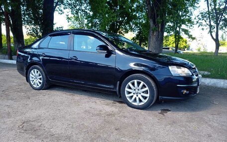 Volkswagen Jetta VI, 2008 год, 680 000 рублей, 4 фотография