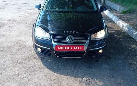 Volkswagen Jetta VI, 2008 год, 680 000 рублей, 2 фотография