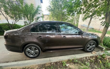 Volkswagen Jetta VI, 2014 год, 1 350 000 рублей, 4 фотография