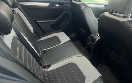 Volkswagen Jetta VI, 2014 год, 1 350 000 рублей, 3 фотография