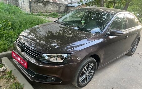 Volkswagen Jetta VI, 2014 год, 1 350 000 рублей, 5 фотография