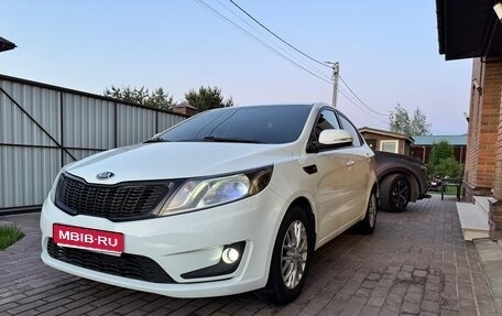 KIA Rio III рестайлинг, 2013 год, 930 000 рублей, 1 фотография