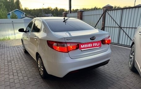 KIA Rio III рестайлинг, 2013 год, 930 000 рублей, 6 фотография