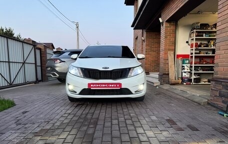 KIA Rio III рестайлинг, 2013 год, 930 000 рублей, 4 фотография