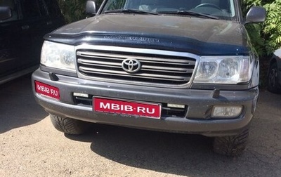 Toyota Land Cruiser 100 рестайлинг 2, 2003 год, 2 200 000 рублей, 1 фотография