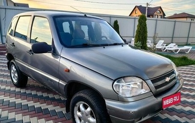 Chevrolet Niva I рестайлинг, 2004 год, 320 000 рублей, 1 фотография