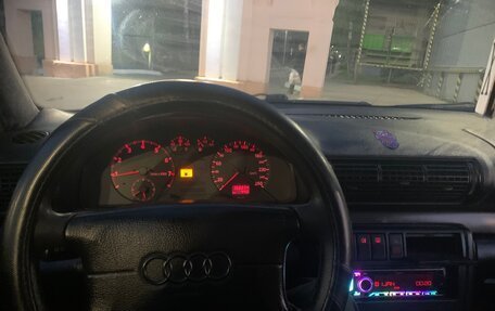 Audi A4, 1996 год, 240 000 рублей, 17 фотография
