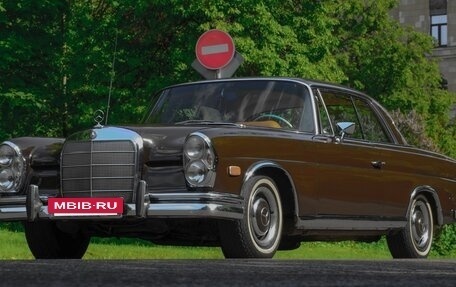 Mercedes-Benz W111, 1967 год, 11 999 999 рублей, 5 фотография