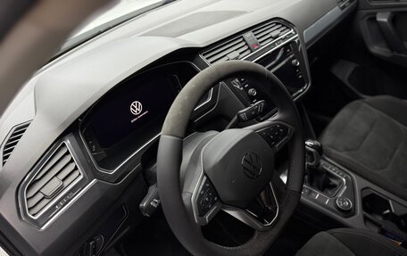 Volkswagen Tiguan II, 2021 год, 3 305 000 рублей, 11 фотография