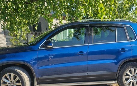 Volkswagen Tiguan I, 2010 год, 950 000 рублей, 2 фотография