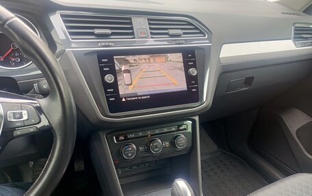 Volkswagen Tiguan II, 2020 год, 2 100 000 рублей, 13 фотография