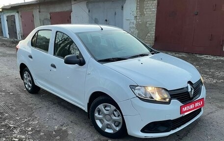 Renault Logan II, 2015 год, 430 000 рублей, 2 фотография