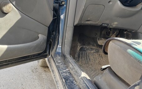 Ford Focus IV, 2003 год, 240 000 рублей, 3 фотография