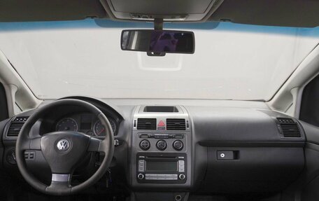 Volkswagen Touran III, 2006 год, 520 000 рублей, 9 фотография