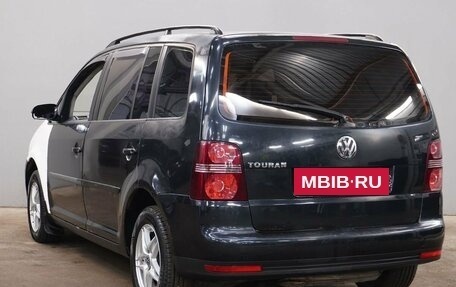 Volkswagen Touran III, 2006 год, 520 000 рублей, 7 фотография