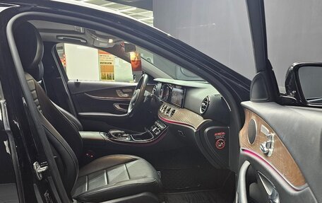 Mercedes-Benz E-Класс, 2018 год, 2 999 000 рублей, 11 фотография