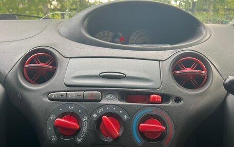 Toyota Vitz, 2002 год, 550 000 рублей, 12 фотография