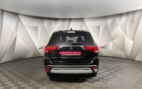 Mitsubishi Outlander III рестайлинг 3, 2020 год, 2 143 000 рублей, 8 фотография