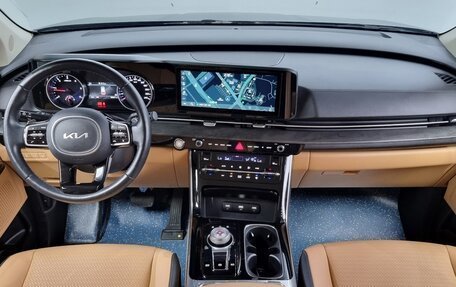 KIA Carnival, 2022 год, 2 400 000 рублей, 7 фотография