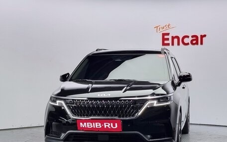 KIA Carnival, 2022 год, 2 400 000 рублей, 3 фотография