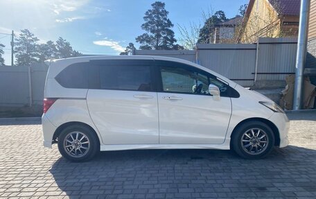 Honda Freed I, 2011 год, 980 000 рублей, 2 фотография