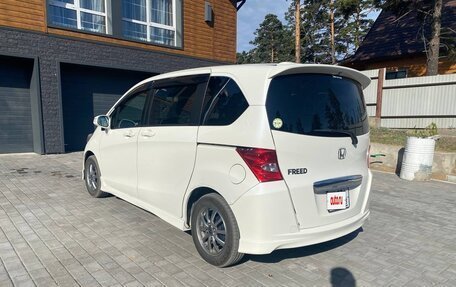 Honda Freed I, 2011 год, 980 000 рублей, 7 фотография