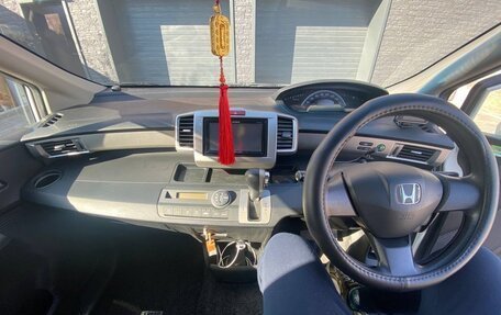 Honda Freed I, 2011 год, 980 000 рублей, 10 фотография