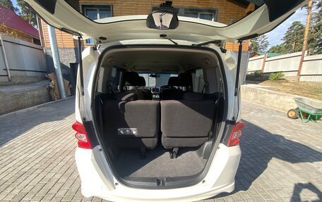Honda Freed I, 2011 год, 980 000 рублей, 15 фотография