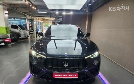 Maserati Levante I, 2021 год, 4 700 000 рублей, 1 фотография