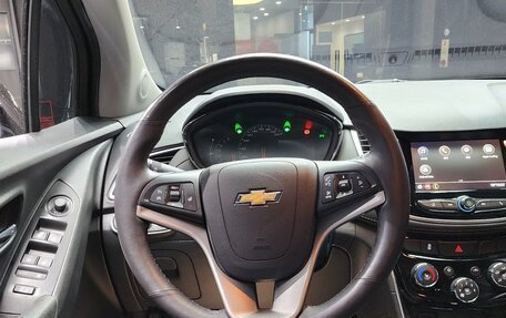 Chevrolet Trax, 2020 год, 1 400 000 рублей, 10 фотография